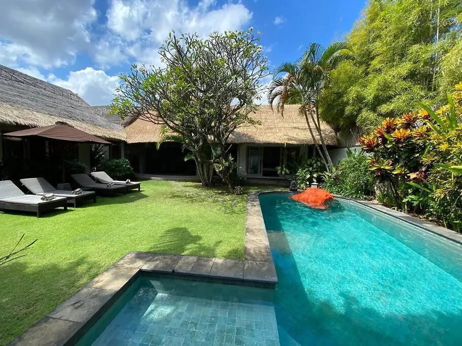 Villa Suara Ocean - A Cozy 3 Bedrooms Villa With Pool Seminyak